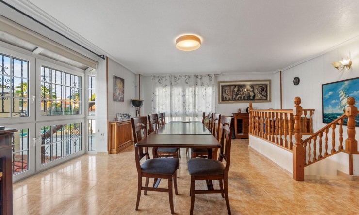 Re-Sale - Detached Villa - Torrevieja - Los Balcones