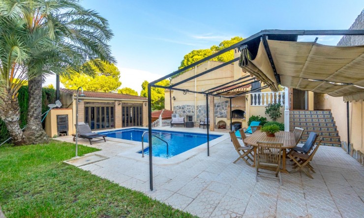 Re-Sale - Detached Villa - Torrevieja - Los Balcones