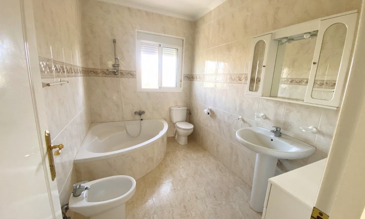 Re-Sale - Townhouse - Benijofar - Monte Azul