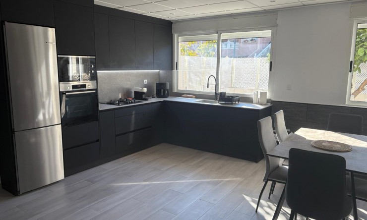 Re-Sale - Townhouse - Algorfa - Algorfa - Village