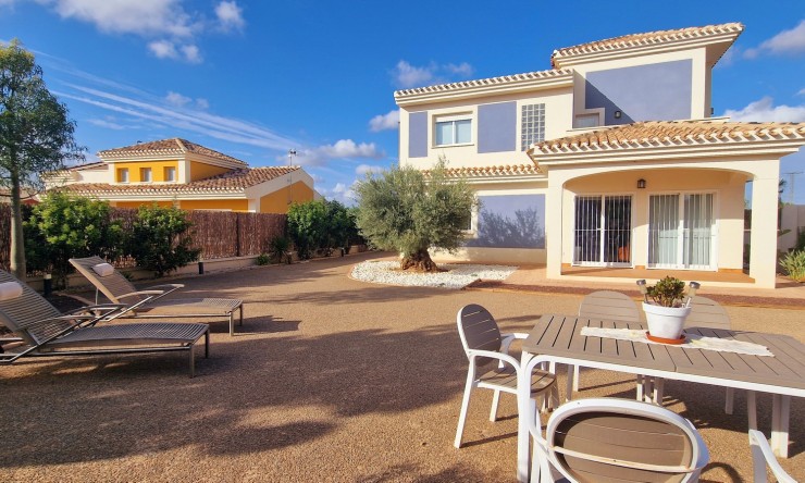 Nye - Frittliggende Villa - Purias