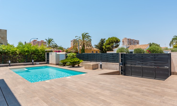 New - Detached Villa - Playa Paraiso