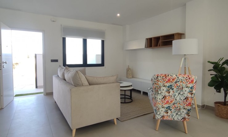 New - Detached Villa - Los Belones