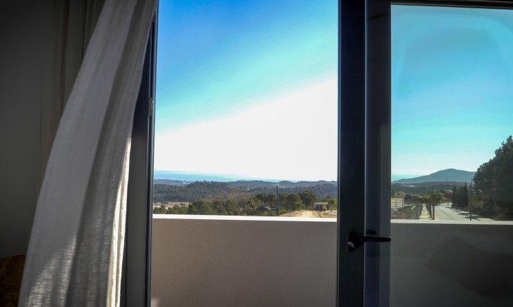 Nieuw - Halfvrijstaand - Polop