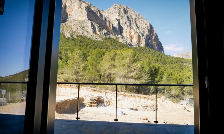 Nieuw - Halfvrijstaand - Polop