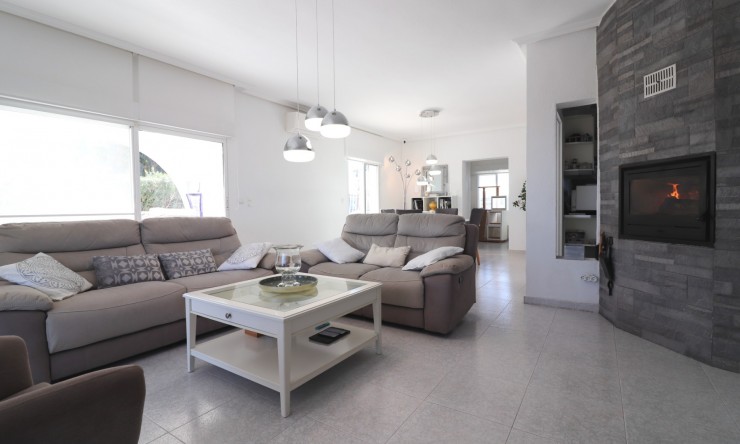 Re-Sale - Detached Villa - Algorfa - Lomas de La Juliana