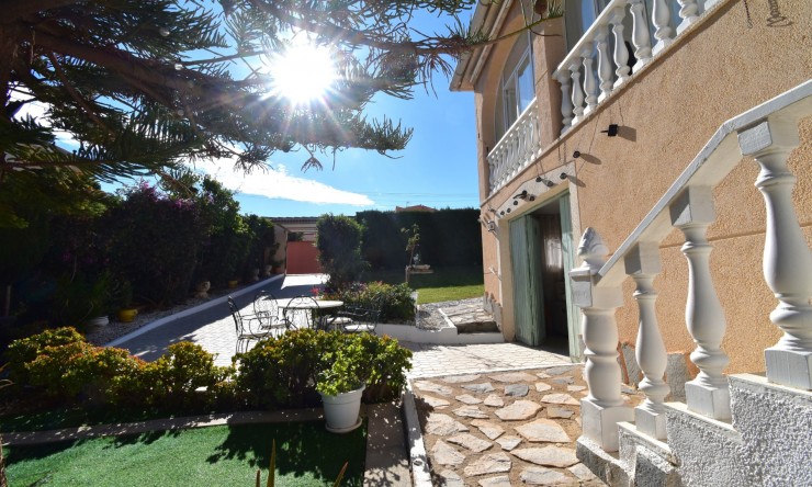 Re-Sale - Semi Detached Villa - Orihuela Costa - Los Balcones
