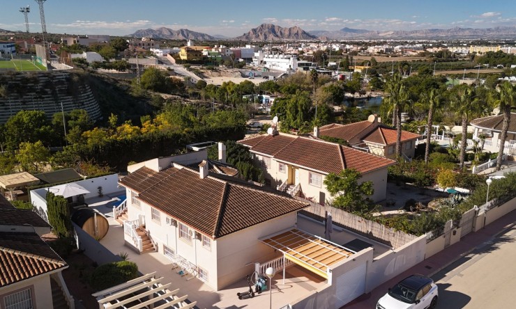 Re-Sale - Detached Villa - Benimar - Benimar I