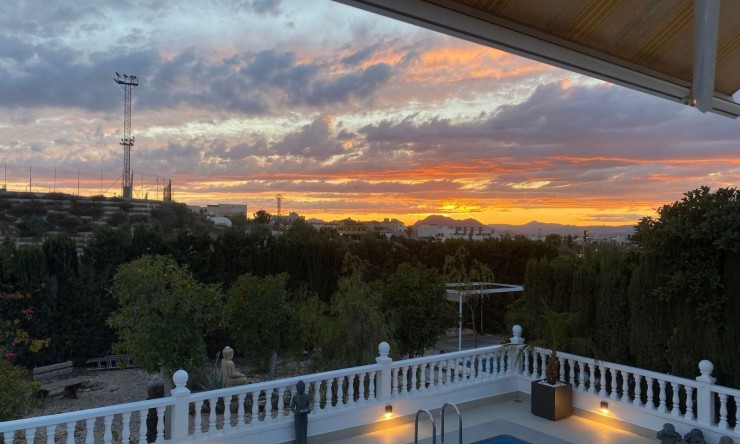 Re-Sale - Detached Villa - Benimar - Benimar I