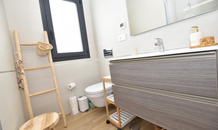 Re-Sale - Apartment - Torrevieja - Los Balcones