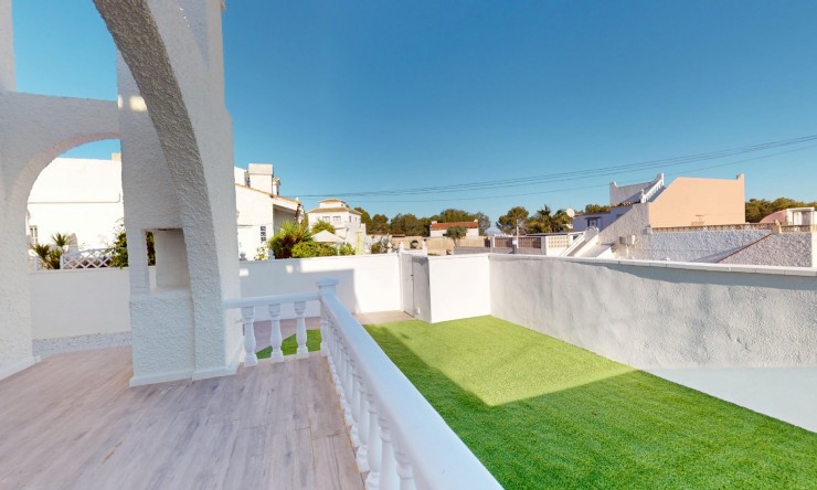 Re-Sale - Bungalow - Orihuela Costa - Villamartin