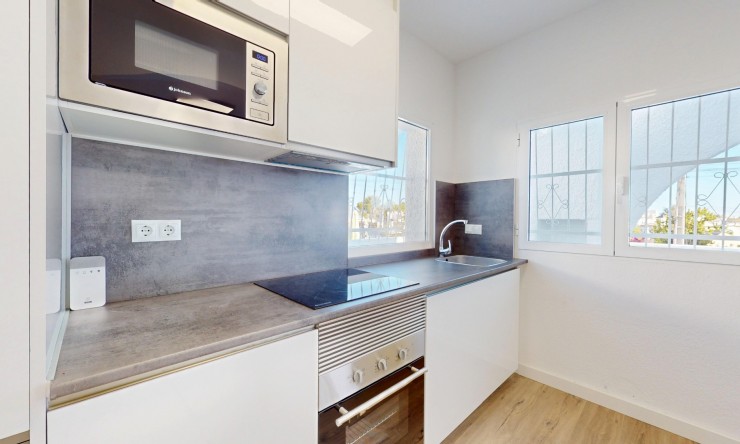 Re-Sale - Bungalow - Orihuela Costa - Villamartin