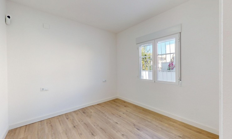 Re-Sale - Bungalow - Orihuela Costa - Villamartin