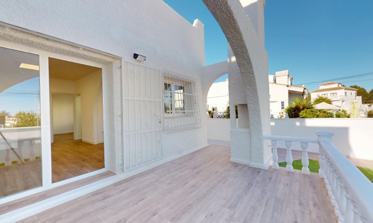 Re-Sale - Bungalow - Orihuela Costa - Villamartin