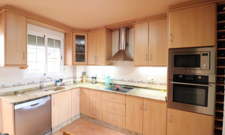 Videresalg - Frittliggende Villa - Almoradi - El Saladar