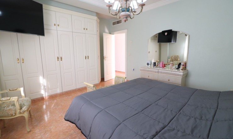 Videresalg - Frittliggende Villa - Almoradi - El Saladar