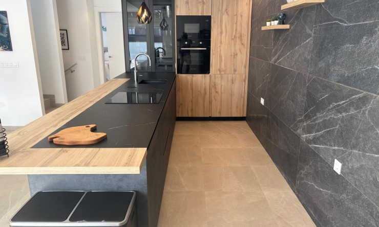 Re-Sale - Semi Detached Villa - Algorfa - La Finca Golf Resort