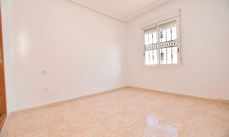 Re-Sale - Townhouse - Orihuela Costa - Punta Prima