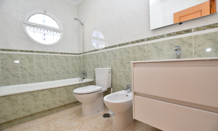 Re-Sale - Townhouse - Orihuela Costa - Punta Prima