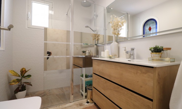 Re-Sale - Detached Villa - Orihuela Costa - Villamartin