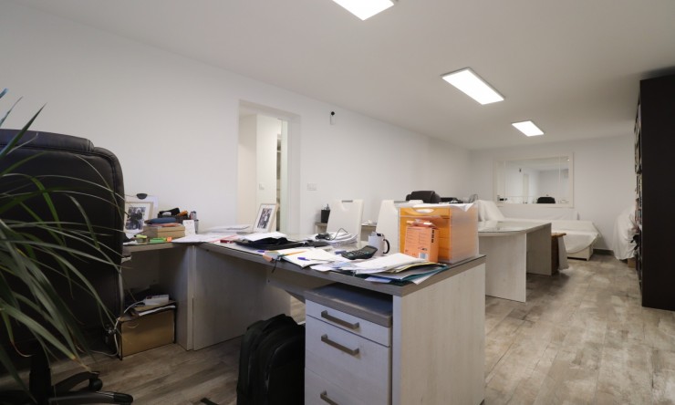 Re-Sale - Detached Villa - Orihuela Costa - Villamartin