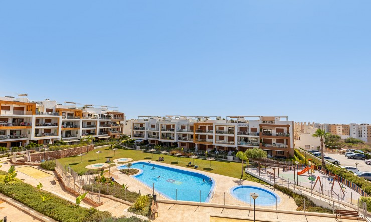 Re-Sale - Apartment - Orihuela Costa - Villamartin