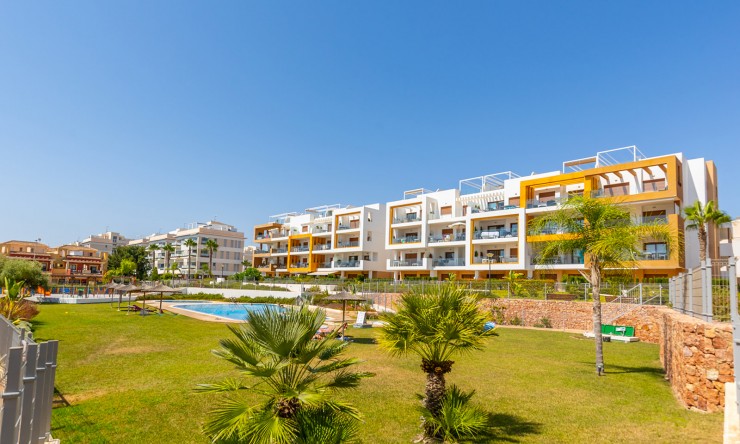 Re-Sale - Apartment - Orihuela Costa - Villamartin