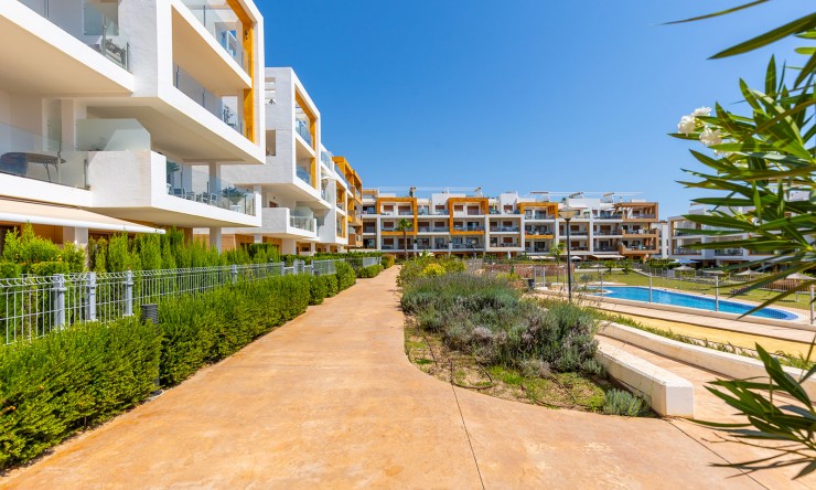Re-Sale - Apartment - Orihuela Costa - Villamartin