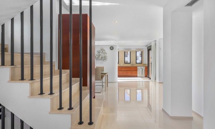 Re-Sale - Detached Villa - Orihuela Costa - La Zenia