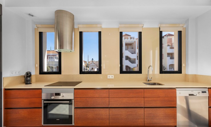 Re-Sale - Detached Villa - Orihuela Costa - La Zenia