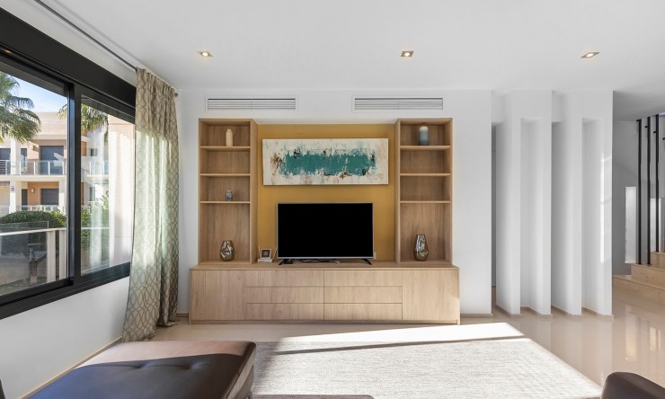 Re-Sale - Detached Villa - Orihuela Costa - La Zenia