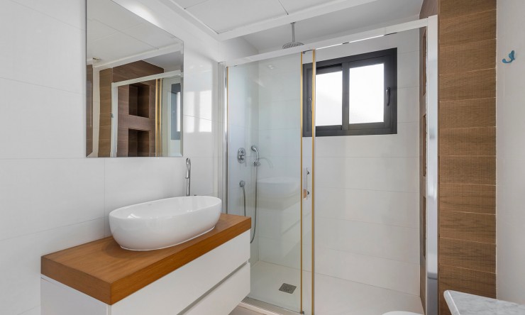 Re-Sale - Detached Villa - Orihuela Costa - La Zenia