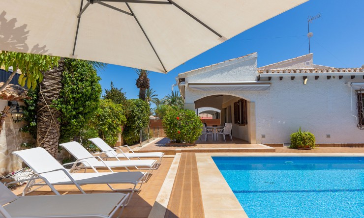 Re-Sale - Detached Villa - Orihuela Costa - Punta Prima