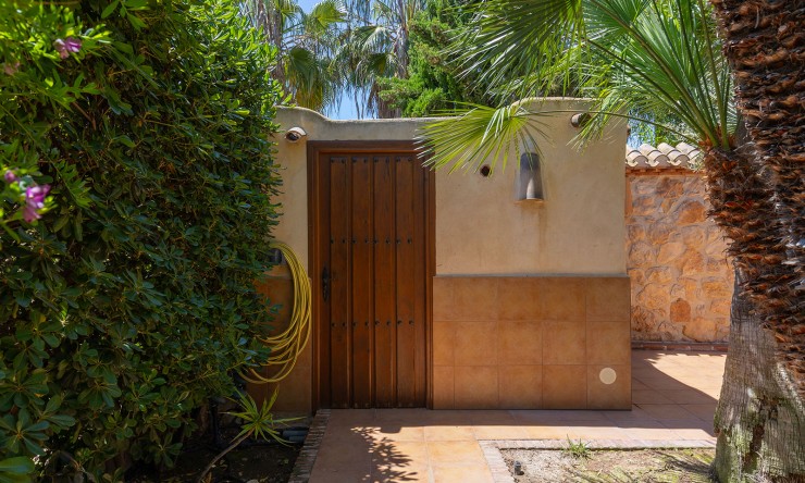 Re-Sale - Detached Villa - Orihuela Costa - Punta Prima