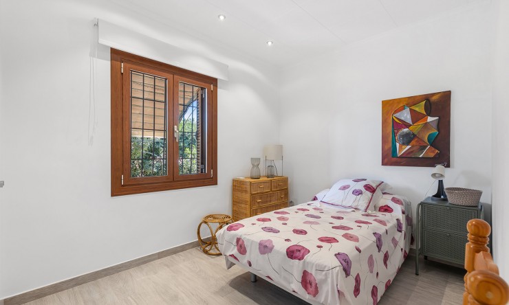 Re-Sale - Detached Villa - Orihuela Costa - Punta Prima