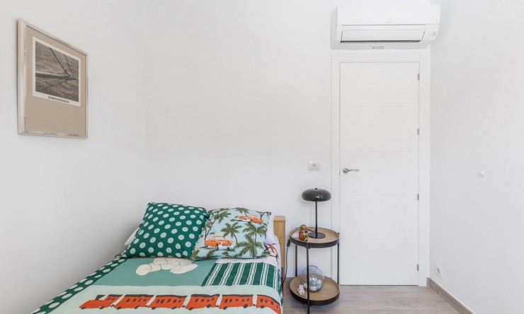 Re-Sale - Detached Villa - Orihuela Costa - Punta Prima