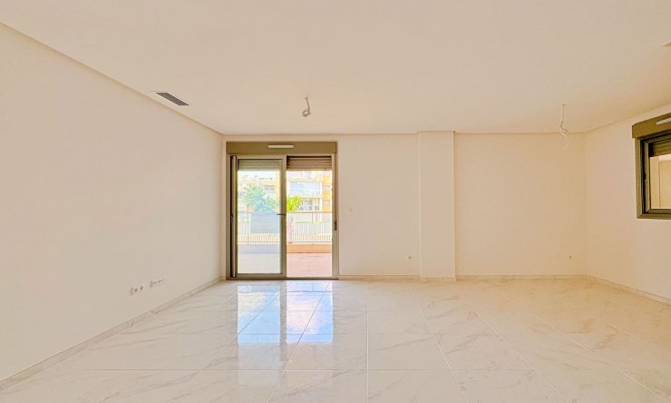Re-Sale - Apartment - Orihuela Costa - Villamartin