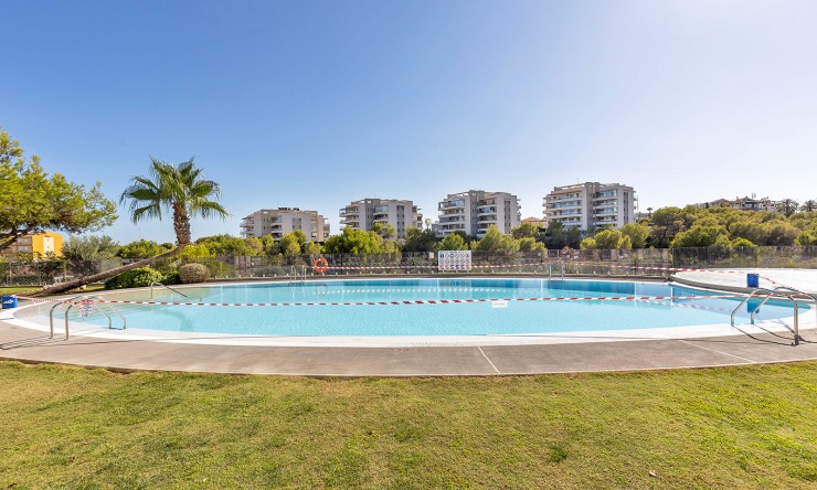Re-Sale - Apartment - Orihuela Costa - Villamartin