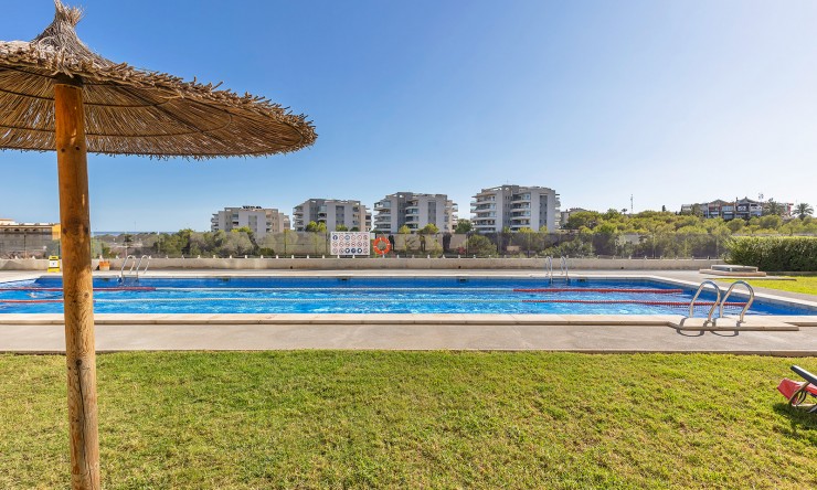 Re-Sale - Apartment - Orihuela Costa - Villamartin