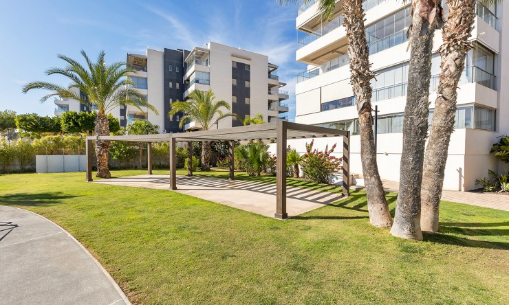 Re-Sale - Apartment - Orihuela Costa - Villamartin