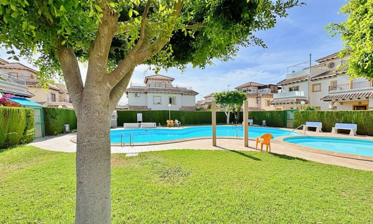 Re-Sale - Quad Villa - Orihuela Costa - Punta Prima