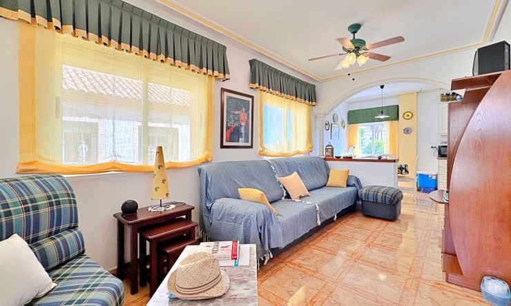 Re-Sale - Apartment - Orihuela Costa - La Zenia