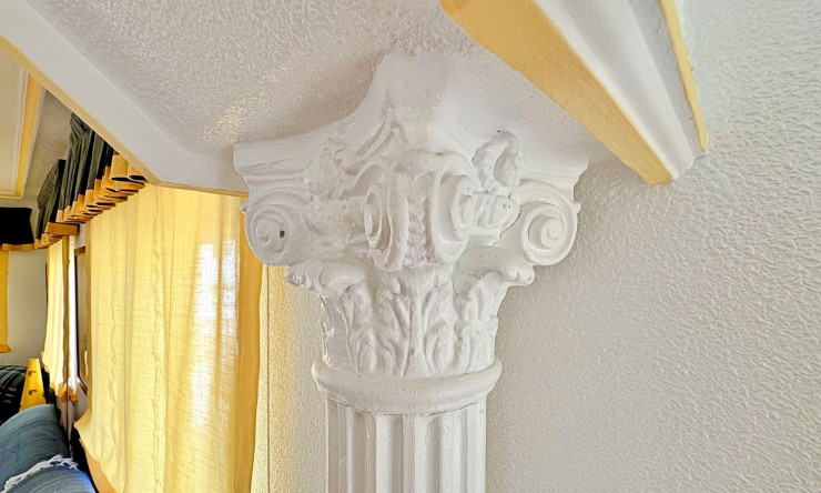 Re-Sale - Apartment - Orihuela Costa - La Zenia