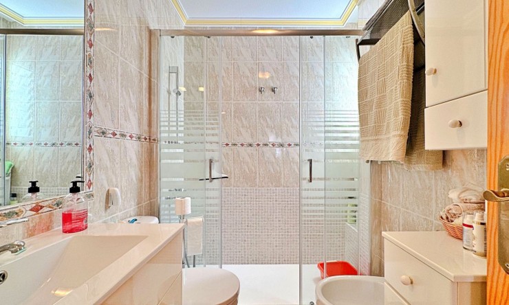 Re-Sale - Apartment - Orihuela Costa - La Zenia