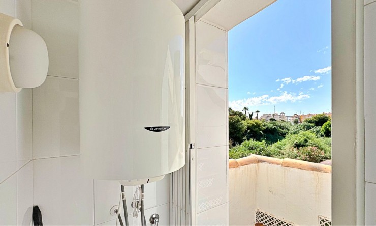 Re-Sale - Apartment - Orihuela Costa - La Zenia