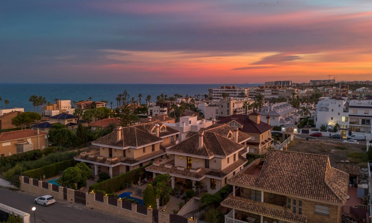 Re-Sale - Detached Villa - Torrevieja - La Veleta