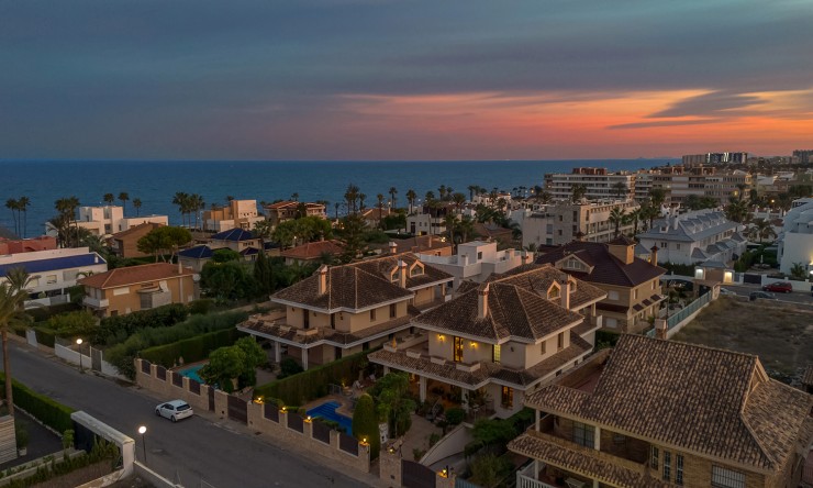 Re-Sale - Detached Villa - Torrevieja - La Veleta