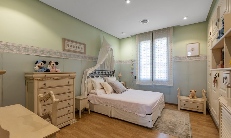 Re-Sale - Detached Villa - Torrevieja - La Veleta