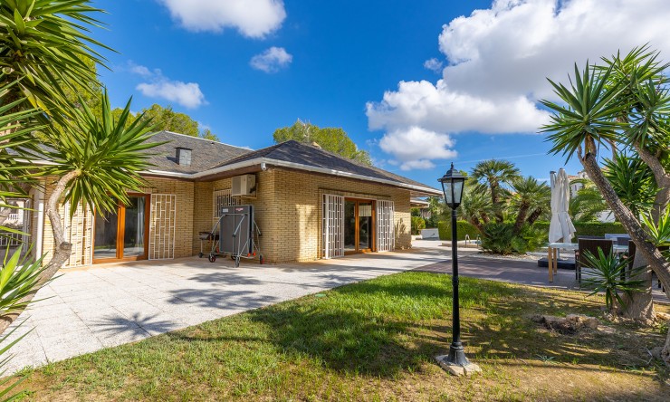 Re-Sale - Detached Villa - Orihuela Costa - Las Filipinas