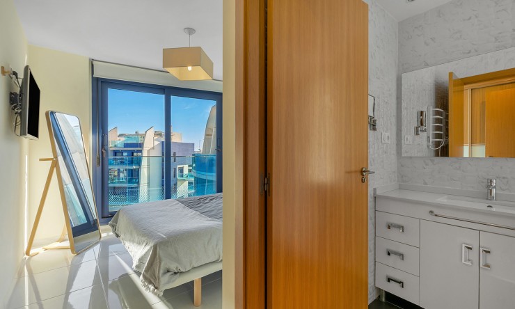 Re-Sale - Apartment - Orihuela Costa - Punta Prima